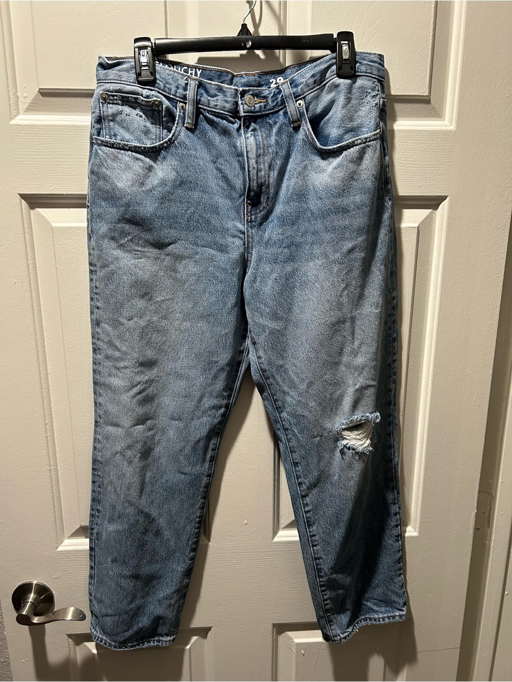 J. Crew Distressed Slouchy Boyfriend Jean in Basin Wash Size 29
